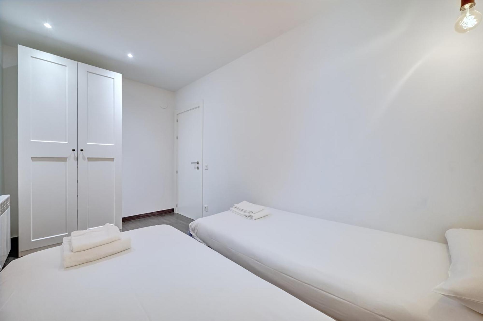 El Navarro Suite By Clabao Pamplona Exterior foto