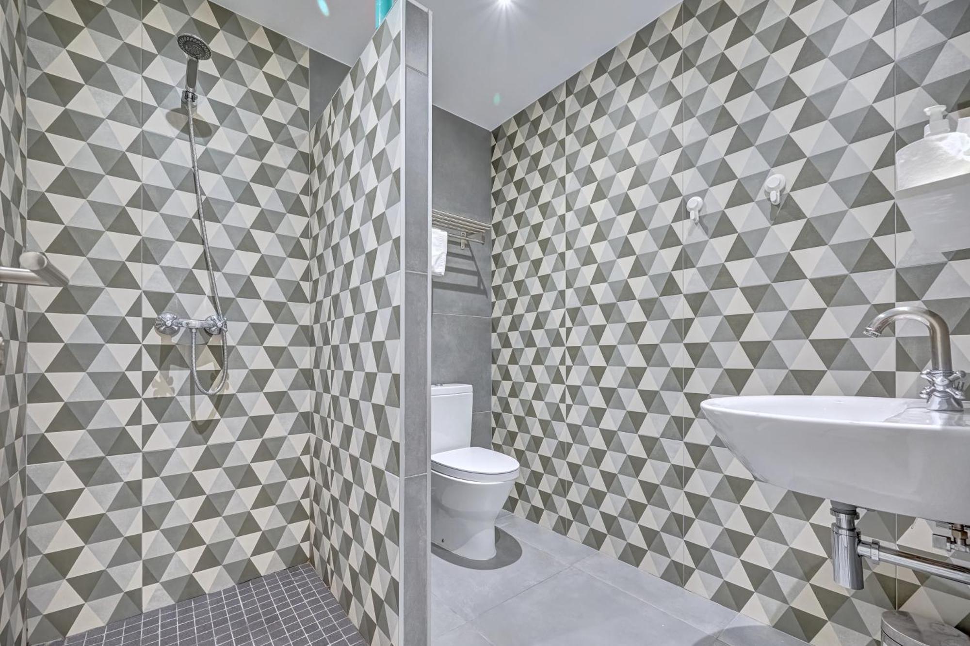 El Navarro Suite By Clabao Pamplona Exterior foto